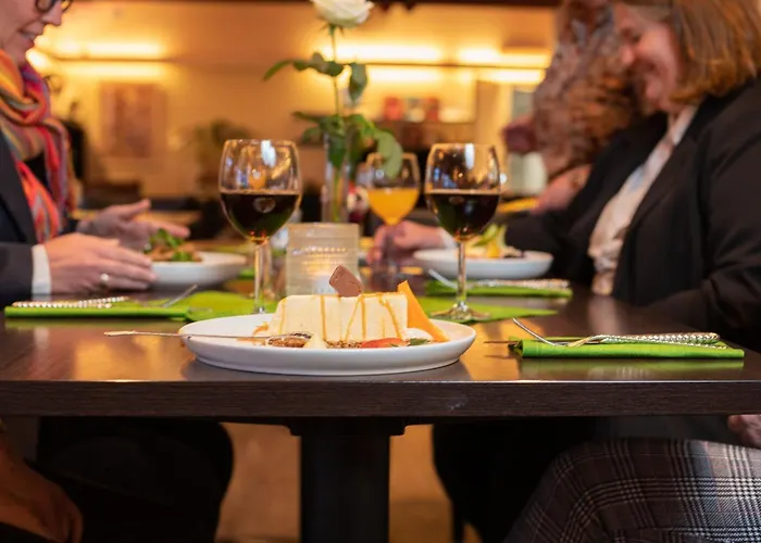 Han/Misafirhane Milepelen &